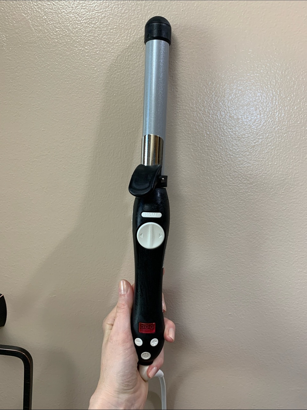 Beachwaver 1 inch curling wand